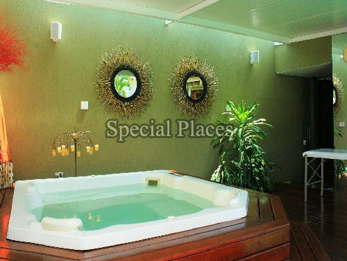 Conheça JACUZZI EXTERNO do imóvel - Casa em Condomínio 5 quartos para alugar Barra da Tijuca, Rio de Janeiro - R$ 30.000 - LOC1034 - 12 JACUZZI EXTERNO