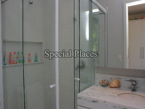 Conheça BANHEIRO 2 do imóvel - Casa em Condomínio Itanhangá, Verde Vale, Itanhangá, Rio de Janeiro, RJ Para Alugar, 2 Quartos, 180m² - LOC1037 - 23 BANHEIRO 2