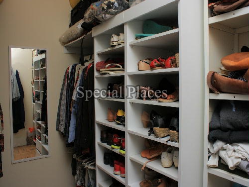 Conheça CLOSET do imóvel - Casa em Condomínio Itanhangá, Verde Vale, Itanhangá, Rio de Janeiro, RJ Para Alugar, 2 Quartos, 180m² - LOC1037 - 19 CLOSET