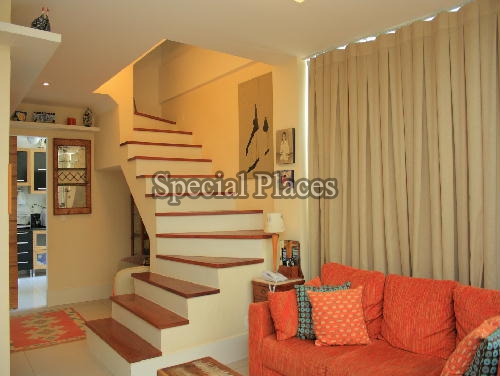 Conheça DETALHES SALA do imóvel - Casa em Condomínio Itanhangá, Verde Vale, Itanhangá, Rio de Janeiro, RJ Para Alugar, 2 Quartos, 180m² - LOC1037 - 11 DETALHES SALA