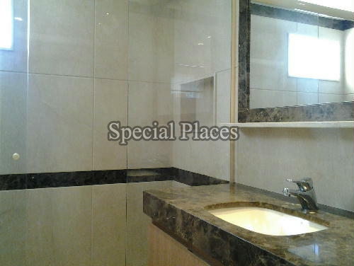 Conheça BANHEIRO SUITE TERREA do imóvel - Casa em Condomínio 5 quartos para alugar Barra da Tijuca, Rio de Janeiro - R$ 2.000 - LOC1038 - 12 BANHEIRO SUITE TERREA