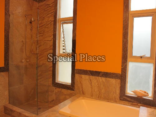 Conheça BANHEIRO do imóvel - Casa em Condomínio 3 quartos para alugar Joá, Rio de Janeiro - R$ 17.000 - LOC1042 - 26 BANHEIRO