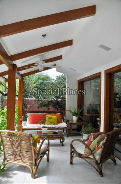 Conheça VARANDA do imóvel - Casa em Condomínio Barra, Sernambetiba Jardim Marapendi, Barra da Tijuca, Rio de Janeiro, RJ À Venda, 4 Quartos, 700m² - BAC5775 - 21 VARANDA