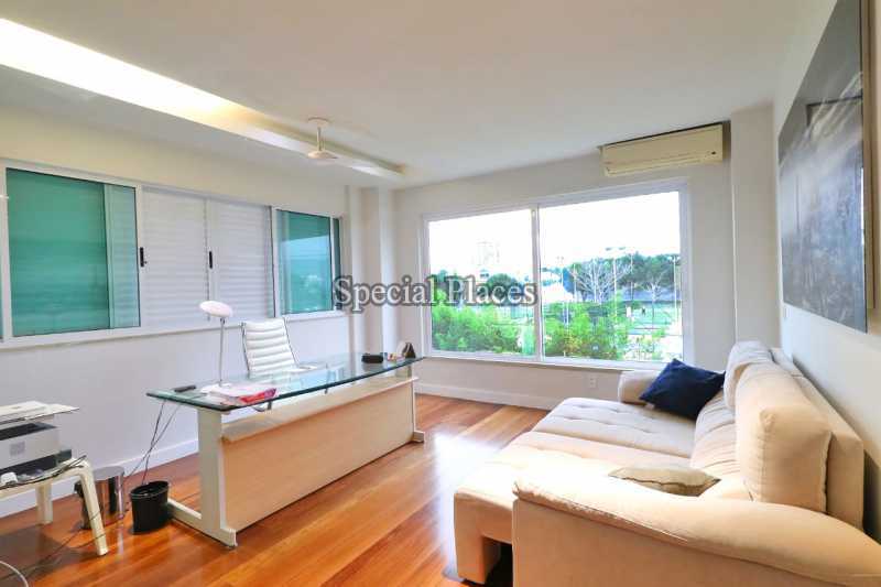 Conheça C5F432F6-E4AC-4B60-B9A5-27DFF4 do imóvel - Casa em Condomínio 7 quartos para alugar Barra da Tijuca, Rio de Janeiro - R$ 5.000 - LOC1049 - 21 C5F432F6-E4AC-4B60-B9A5-27DFF4