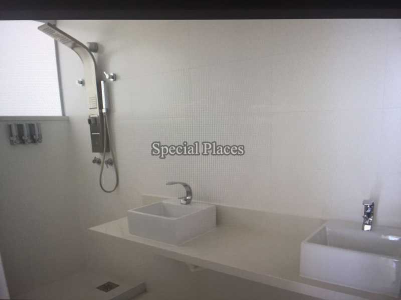 Conheça BANHEIRO SUITE do imóvel - Casa em Condomínio Recreio, Art Life, Recreio dos Bandeirantes, Rio de Janeiro, RJ À Venda, 4 Quartos, 380m² - BAC5764 - 13 BANHEIRO SUITE