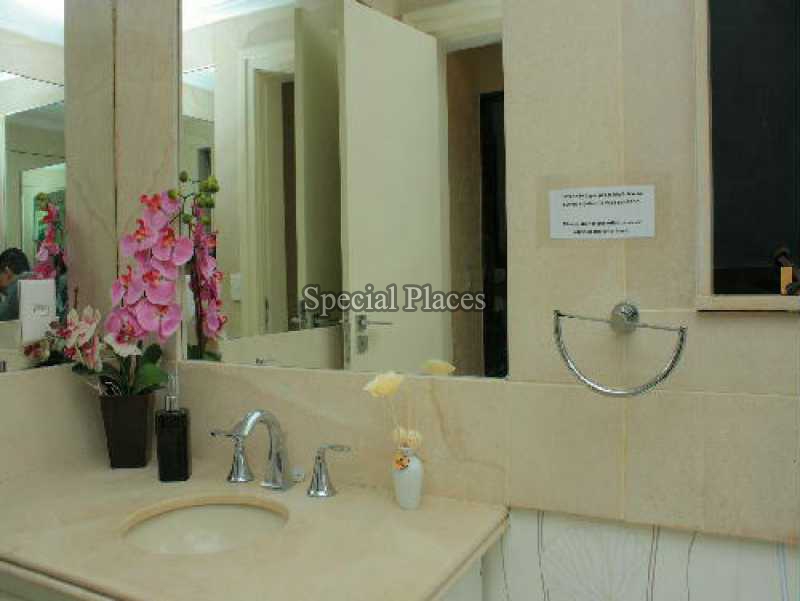 Conheça BANHEIRO do imóvel - Casa em Condomínio 5 quartos para alugar Barra da Tijuca, Rio de Janeiro - R$ 25.000 - LOC1043 - 6 BANHEIRO