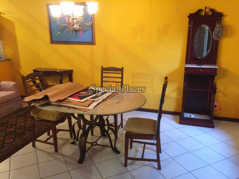 Conheça SALA JANTAR do imóvel - Casa Barra da Tijuca, Rio de Janeiro, RJ Para Alugar, 250m² - LOC1056 - 11 SALA JANTAR