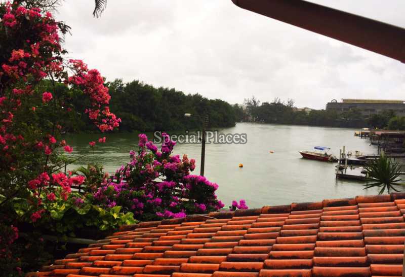 Conheça VISTA LAGOA do imóvel - Casa Barra da Tijuca, Rio de Janeiro, RJ Para Alugar, 250m² - LOC1056 - 1 VISTA LAGOA