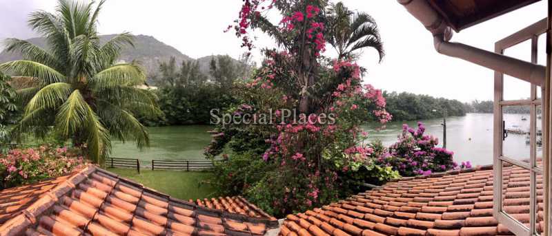 Conheça VISTA LAGOA do imóvel - Casa Barra da Tijuca, Rio de Janeiro, RJ Para Alugar, 250m² - LOC1056 - 20 VISTA LAGOA