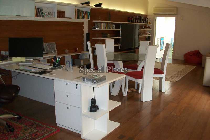 Conheça Sotão do imóvel - Casa À Venda no Condomínio Recreio, Maramar - Recreio dos Bandeirantes - Rio de Janeiro - RJ - BAC5842 - 28 Sotão