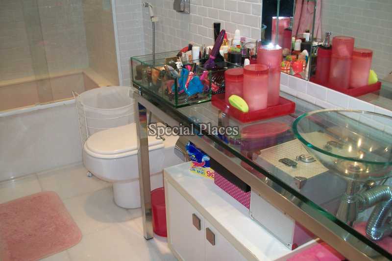 Conheça BANHEIRO do imóvel - Casa em Condomínio 5 quartos à venda Barra da Tijuca, Rio de Janeiro - R$ 10.500.000 - BAC5870 - 27 BANHEIRO