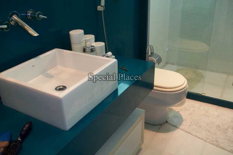 Conheça BANHEIRO do imóvel - Casa em Condomínio 5 quartos à venda Barra da Tijuca, Rio de Janeiro - R$ 10.500.000 - BAC5870 - 28 BANHEIRO