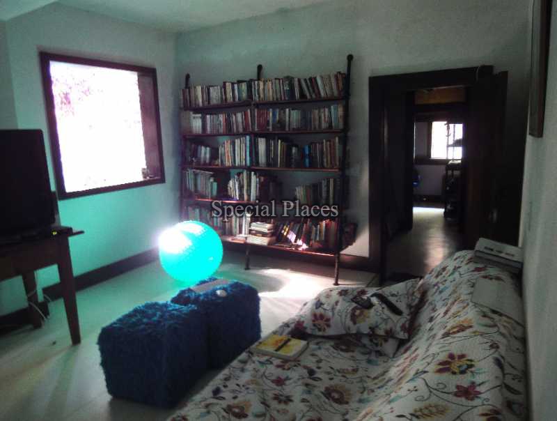 Conheça SALA DE TV do imóvel - Casa À Venda no Condomínio São Conrado, Povoado das Canoas - São Conrado - Rio de Janeiro - RJ - BAC5887 - 25 SALA DE TV