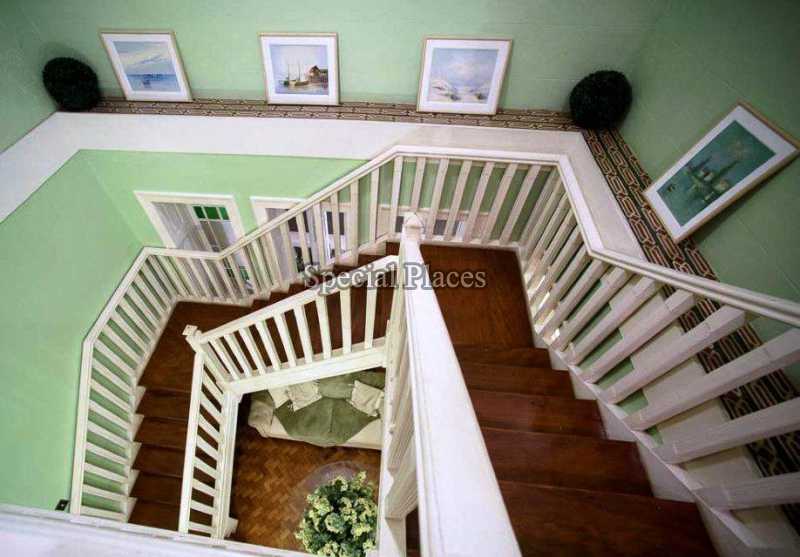 Conheça HALL ESCADAS do imóvel - Casa 6 quartos para alugar Alto da Boa Vista, Rio de Janeiro - R$ 4.200 - LOC1065 - 21 HALL ESCADAS
