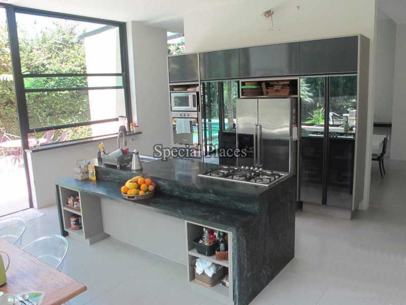 Conheça COZINHA do imóvel - Casa À Venda no Condomínio Itanhangá, Eng. N. da Rocha - Itanhangá - Rio de Janeiro - RJ - BAC5899 - 15 COZINHA
