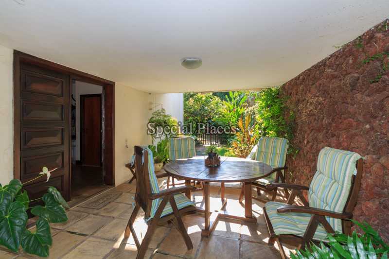 Conheça HALL DE ENTRADA do imóvel - Casa À Venda no Condomínio Itanhangá, Jardim - Itanhangá - Rio de Janeiro - RJ - BAC5911 - 5 HALL DE ENTRADA