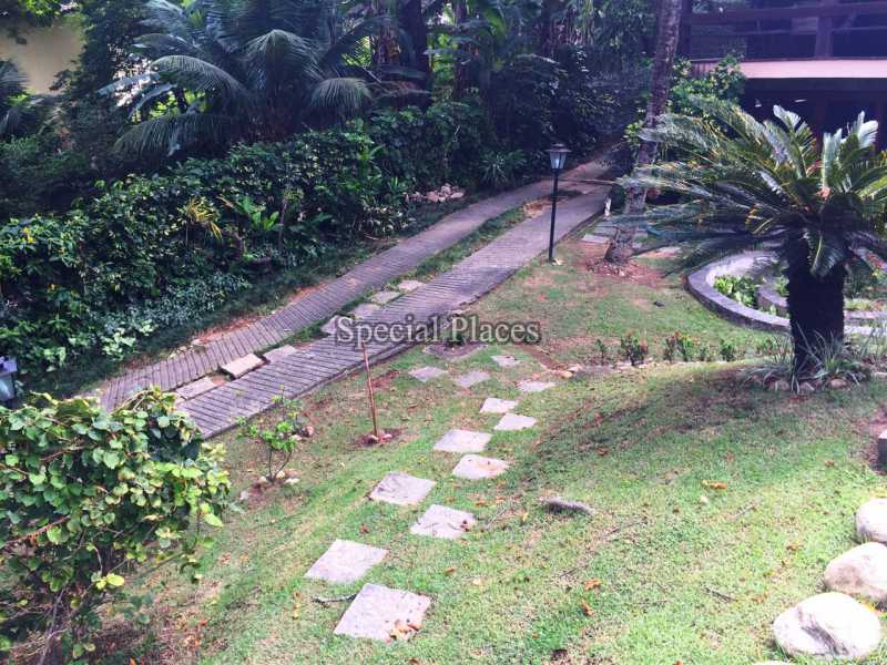 Conheça QUINTAL do imóvel - Casa em Condomínio Itanhangá, Greenwood Park, Itanhangá, Rio de Janeiro, RJ Para Alugar, 5 Quartos, 600m² - LOC1069 - 7 QUINTAL