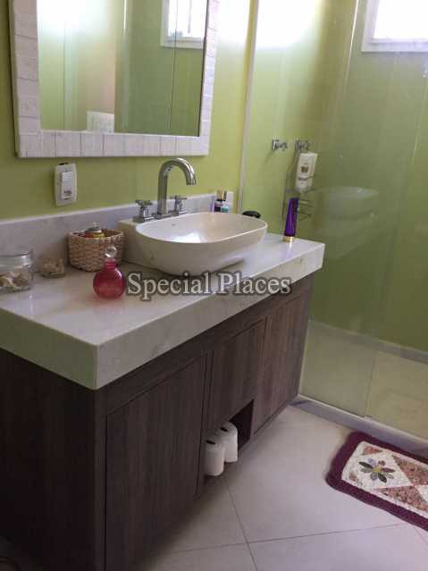Conheça Banheiro Suite do imóvel - Casa em Condomínio Recreio, Maramar, Recreio dos Bandeirantes, Rio de Janeiro, RJ Para Alugar, 5 Quartos, 483m² - LOC1076 - 28 Banheiro Suite