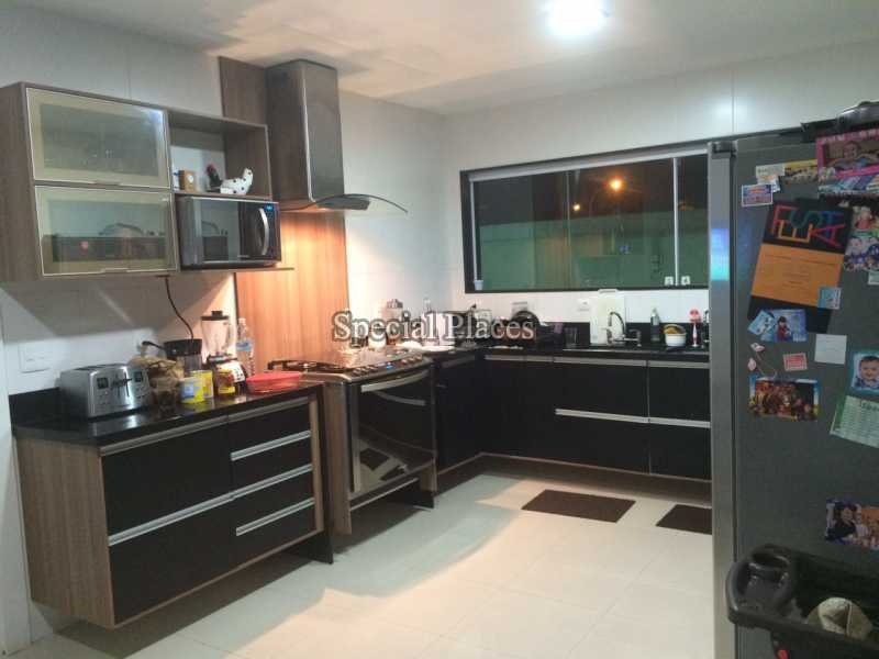Conheça COZINHA do imóvel - DEL LAGO MELHOR CASA FINAMENTE MONTADA - LOC1081 - 10 COZINHA