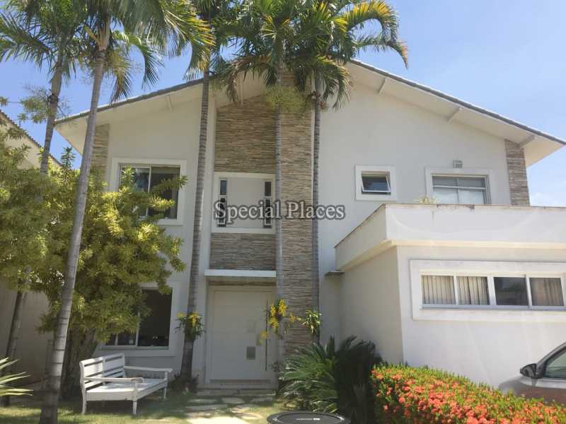Conheça FACHADA do imóvel - Casa em Condomínio Barra, Del Lago, Barra da Tijuca, Rio de Janeiro, RJ Para Alugar, 5 Quartos, 400m² - LOC1082 - 1 FACHADA