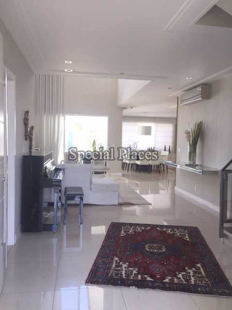 Conheça SALÃO do imóvel - Casa em Condomínio Barra, Del Lago, Barra da Tijuca, Rio de Janeiro, RJ Para Alugar, 5 Quartos, 400m² - LOC1082 - 3 SALÃO
