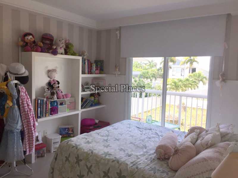 Conheça SUITE do imóvel - Casa em Condomínio Barra, Del Lago, Barra da Tijuca, Rio de Janeiro, RJ Para Alugar, 5 Quartos, 400m² - LOC1082 - 13 SUITE