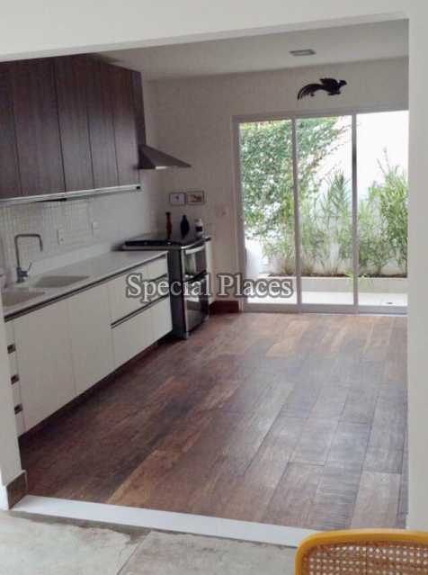 Conheça COZINHA do imóvel - Casa em Condomínio Itanhangá, Eng. N. da Rocha, Itanhangá, Rio de Janeiro, RJ Para Alugar, 3 Quartos, 220m² - LOC1085 - 13 COZINHA