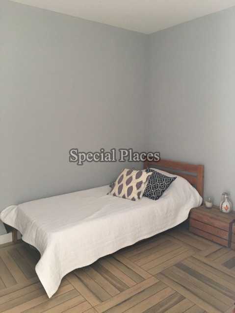 Conheça QUARTO do imóvel - Casa em Condomínio Itanhangá, Eng. N. da Rocha, Itanhangá, Rio de Janeiro, RJ Para Alugar, 3 Quartos, 220m² - LOC1085 - 21 QUARTO