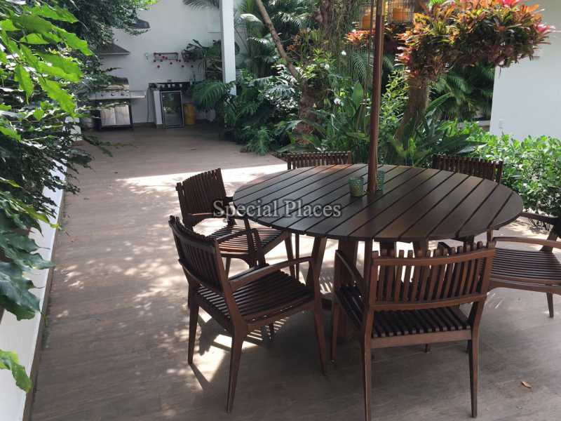 Conheça ÁREA GOURMET do imóvel - Casa em Condomínio Itanhangá, Eng. N. da Rocha, Itanhangá, Rio de Janeiro, RJ Para Alugar, 3 Quartos, 220m² - LOC1085 - 6 ÁREA GOURMET