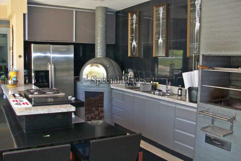 Conheça CHURRASQUEIRA / FORNO A LENHA do imóvel - Casa em Condominio Condomínio Barra, Mansões, Barra da Tijuca,Rio de Janeiro,RJ Para Alugar,5 Quartos,804m² - LOC1087 - 19 CHURRASQUEIRA / FORNO A LENHA