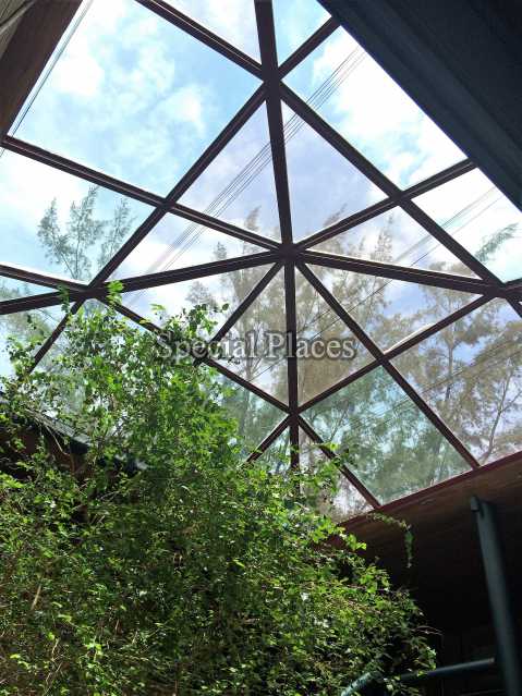 Conheça CLARABÓIA do imóvel - Casa em Condominio Condomínio Barra, Núcleo das Mansões, Barra da Tijuca,Rio de Janeiro,RJ Para Alugar,4 Quartos,900m² - LOC1090 - 9 CLARABÓIA