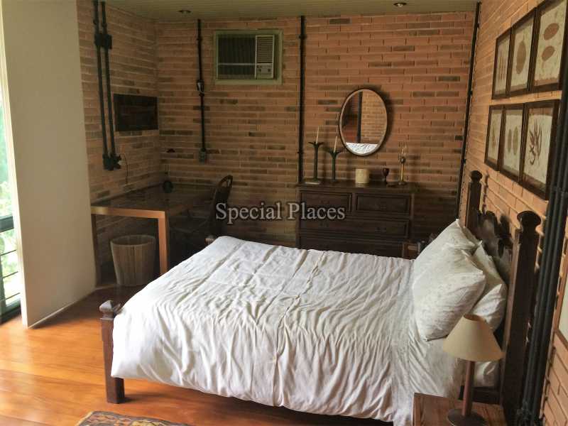 Conheça SUITE 1 do imóvel - Casa em Condominio Condomínio Barra, Núcleo das Mansões, Barra da Tijuca,Rio de Janeiro,RJ Para Alugar,4 Quartos,900m² - LOC1090 - 18 SUITE 1