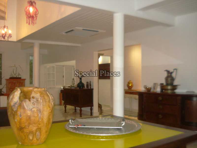 Conheça SALA do imóvel - Casa em Condomínio Recreio, Maramar, Recreio dos Bandeirantes, Rio de Janeiro, RJ Para Alugar, 3 Quartos, 290m² - LOC1089 - 15 SALA