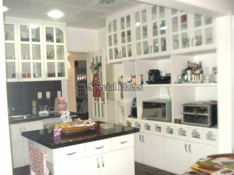 Conheça COZINHA do imóvel - Casa em Condomínio Recreio, Maramar, Recreio dos Bandeirantes, Rio de Janeiro, RJ Para Alugar, 3 Quartos, 290m² - LOC1089 - 20 COZINHA