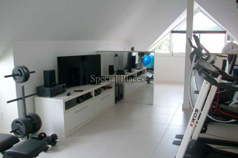 Conheça SÓTÃO do imóvel - Casa Para Alugar no Condomínio Recreio, Green Place - Recreio dos Bandeirantes - Rio de Janeiro - RJ - LOC1095 - 30 SÓTÃO