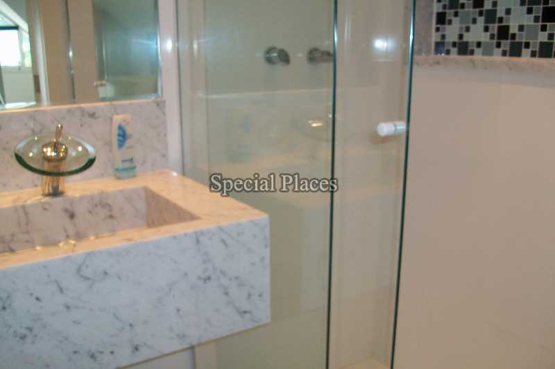 Conheça BANHEIRO SÓTÃO do imóvel - Casa Para Alugar no Condomínio Recreio, Green Place - Recreio dos Bandeirantes - Rio de Janeiro - RJ - LOC1095 - 31 BANHEIRO SÓTÃO