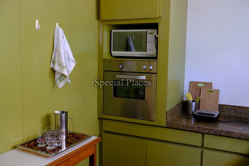 Conheça COZINHA do imóvel - Casa Condomínio São Conrado, Canoas, São Conrado, Rio de Janeiro, RJ À Venda, 4 Quartos, 439m² - BAC5952 - 13 COZINHA