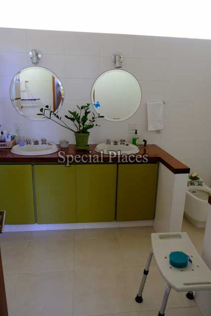 Conheça BANHEIRO SUITE do imóvel - Casa Condomínio São Conrado, Canoas, São Conrado, Rio de Janeiro, RJ À Venda, 4 Quartos, 439m² - BAC5952 - 19 BANHEIRO SUITE