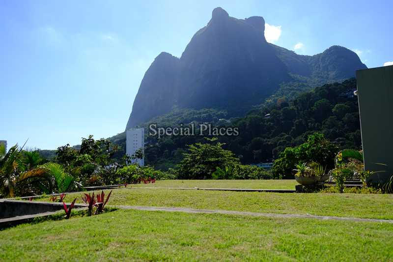 Conheça TELHADO PEDRA DA GÁVEA do imóvel - Casa Condomínio São Conrado, Canoas, São Conrado, Rio de Janeiro, RJ À Venda, 4 Quartos, 439m² - BAC5952 - 1 TELHADO PEDRA DA GÁVEA
