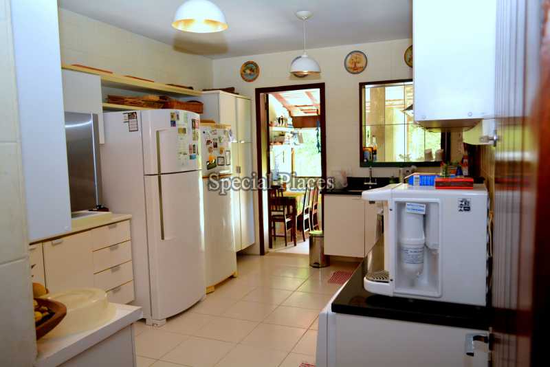 Conheça COZINHA do imóvel - Casa em Condomínio Itanhangá, Greenwood Park, Itanhangá, Rio de Janeiro, RJ Para Alugar, 3 Quartos, 350m² - LOC1098 - 20 COZINHA