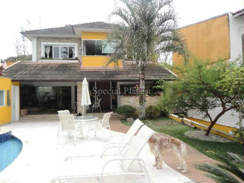 Conheça fachada2 do imóvel - Casa em Condomínio Barra, Sernambetiba Jardim Marapendi, Barra da Tijuca, Rio de Janeiro, RJ Para Alugar, 4 Quartos, 580m² - LOC1101 - 3 fachada2