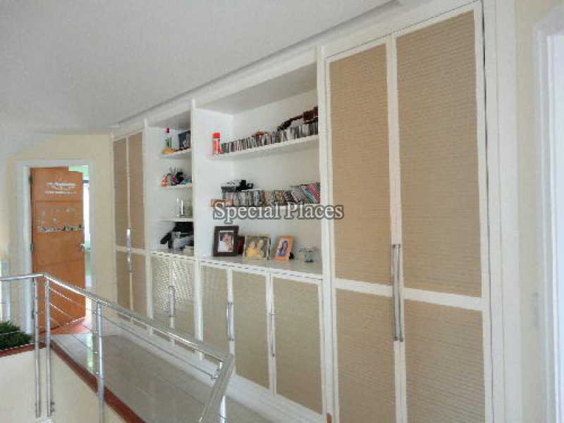 Conheça hall do imóvel - Casa em Condomínio Barra, Sernambetiba Jardim Marapendi, Barra da Tijuca, Rio de Janeiro, RJ Para Alugar, 4 Quartos, 580m² - LOC1101 - 11 hall