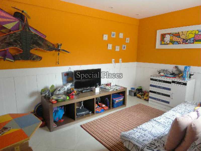 Conheça quarto_terreo do imóvel - Casa em Condomínio Barra, Sernambetiba Jardim Marapendi, Barra da Tijuca, Rio de Janeiro, RJ Para Alugar, 4 Quartos, 580m² - LOC1101 - 14 quarto_terreo