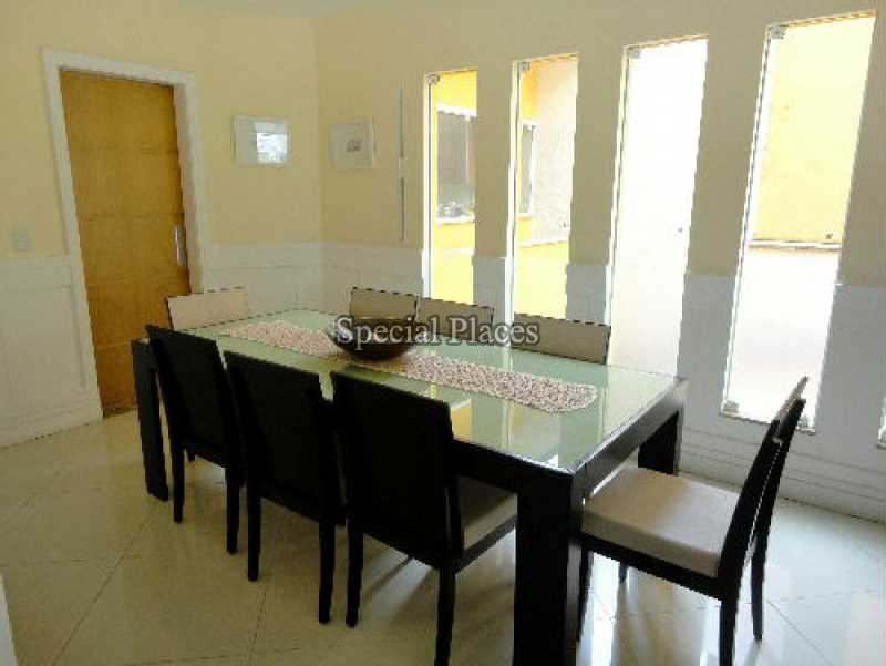 Conheça sl_jantar do imóvel - Casa em Condomínio Barra, Sernambetiba Jardim Marapendi, Barra da Tijuca, Rio de Janeiro, RJ Para Alugar, 4 Quartos, 580m² - LOC1101 - 20 sl_jantar