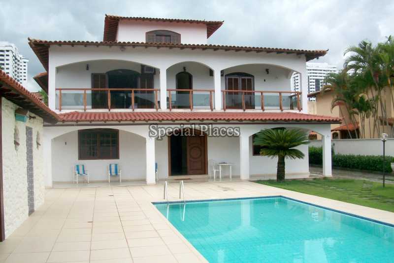 Conheça FACHADA do imóvel - Casa À Venda no Condomínio Barra, Village Marapendi - Recreio dos Bandeirantes - Rio de Janeiro - RJ - BAC5973 - 3 FACHADA