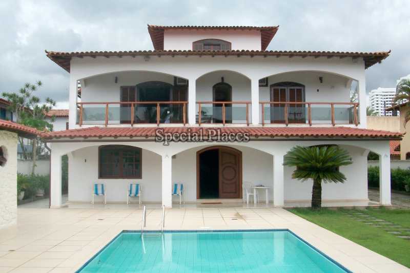 Conheça FACHADA do imóvel - Casa À Venda no Condomínio Barra, Village Marapendi - Recreio dos Bandeirantes - Rio de Janeiro - RJ - BAC5973 - 4 FACHADA