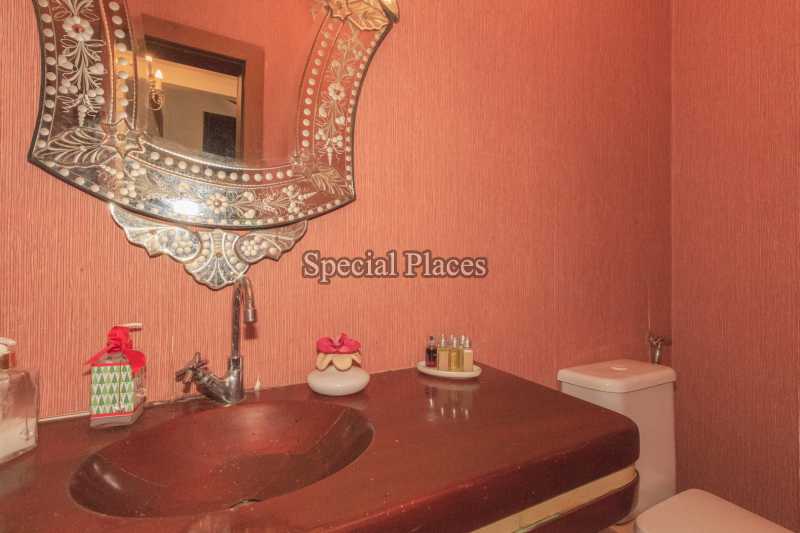 Conheça lavabo do imóvel - Casa em Condomínio 4 quartos para alugar Itanhangá, Rio de Janeiro - LOC1103 - 25 lavabo
