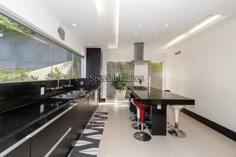 Conheça COPA COZINHA do imóvel - Casa em Condomínio 5 quartos para alugar Itanhangá, Rio de Janeiro - LOC1107 - 17 COPA COZINHA
