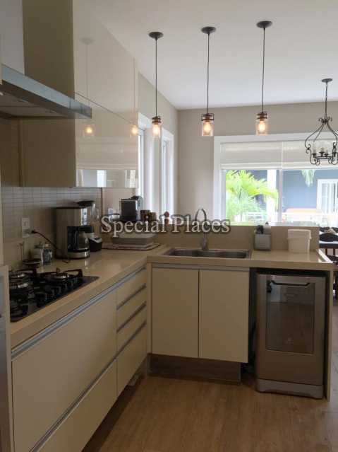 Conheça COPA COZINHA do imóvel - Casa À Venda no Condomínio Recreio, Maramar - Recreio dos Bandeirantes - Rio de Janeiro - RJ - BAC5988 - 18 COPA COZINHA