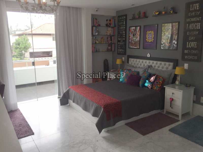 Conheça SUITE do imóvel - Casa À Venda no Condomínio Barra, Sernambetiba Jardim Marapendi - Barra da Tijuca - Rio de Janeiro - RJ - BAC6011 - 17 SUITE